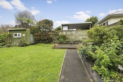 Photo of property in 23 Aplin Terrace, Ngaio, Wellington, 6035