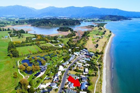 Photo of property in 62 Selwyn Street, Pohara, Takaka, 7183
