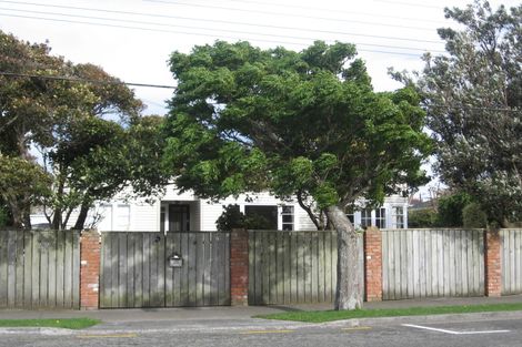 Photo of property in 2/28 Copeland Street, Hutt Central, Lower Hutt, 5011