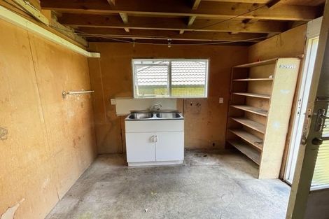 Photo of property in 2 Griffen Park Road, Mount Roskill, Auckland, 1041