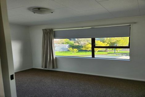 Photo of property in 60 Lavelle Road, Henderson, Auckland, 0612