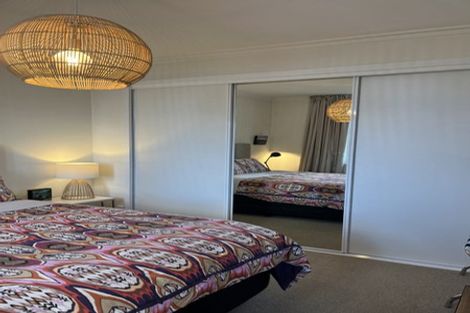 Photo of property in 11 Fairview Crescent, Kelburn, Wellington, 6012