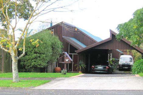 Photo of property in 6 Aylmer Court, Eastern Beach, Auckland, 2012