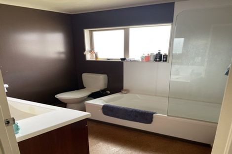 Photo of property in 914 Grove Road, Mayfair, Hastings, 4122