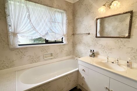 Photo of property in 92 Newcastle Street, Windsor, Invercargill, 9810