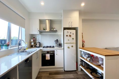 Photo of property in 140 Battalion Drive, Papakura, 2110