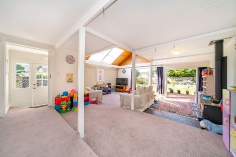 Photo of property in 46 Ebdentown Street, Ebdentown, Upper Hutt, 5018