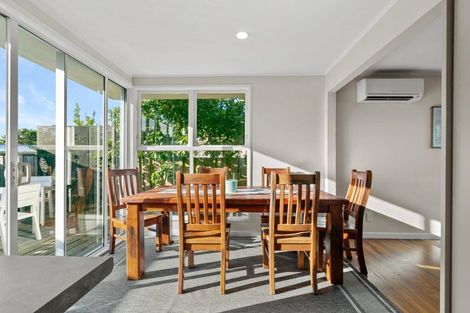 Photo of property in 2 Bernard Street, Papatoetoe, Auckland, 2025