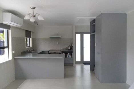 Photo of property in 312a One Tree Point Road, One Tree Point, 0118