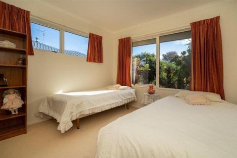 Photo of property in 17 Whiting Drive, Wakefield, 7025