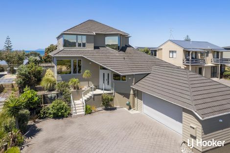 Photo of property in 11 Hanlen Avenue, Waihi Beach, 3611