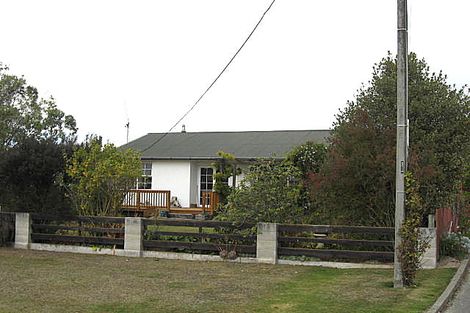 Photo of property in 19 Parsonage Road, Waimate, 7924