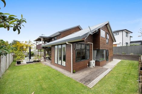 Photo of property in 91 Meadway, Sunnyhills, Auckland, 2010