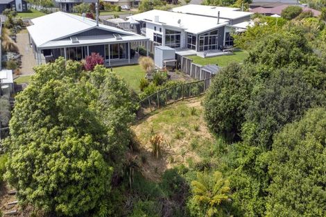 Photo of property in 127 Lisland Drive, Kinloch, Taupo, 3377