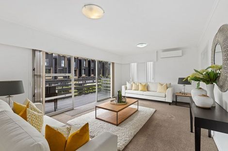 Photo of property in 2/50a Taharoto Road, Takapuna, Auckland, 0622