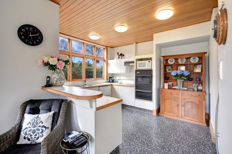 Photo of property in 135 Eglinton Road, Mornington, Dunedin, 9011