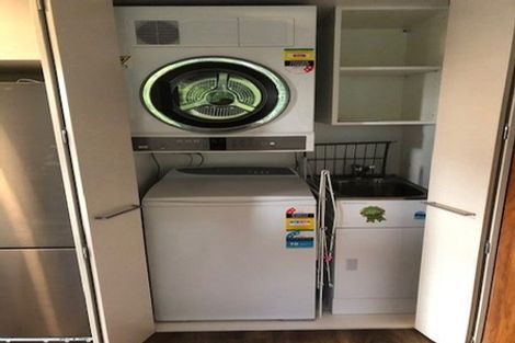 Photo of property in 3/37 Singers Road, Korokoro, Lower Hutt, 5012