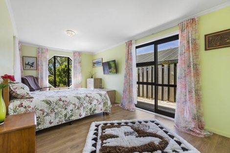 Photo of property in 21 Heuchan Lane, Wanaka, 9305