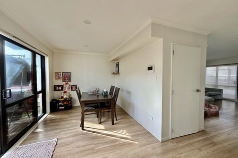 Photo of property in 6d Christmas Road, Manurewa, Auckland, 2102