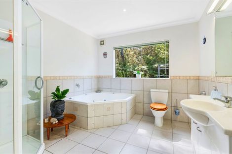 Photo of property in 6 Chenery Road, Red Beach, 0932
