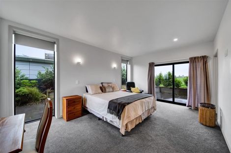 Photo of property in 16a Links Drive, Waiwhakaiho, New Plymouth, 4312