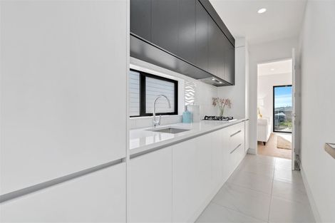 Photo of property in 3 Rakiraki Place, Flat Bush, Auckland, 2019