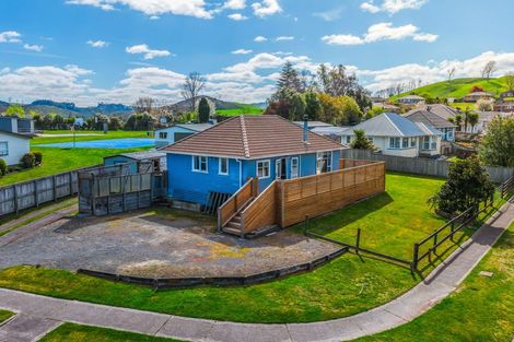 Photo of property in 4 Kauri Drive, Wairakei, Taupo, 3332
