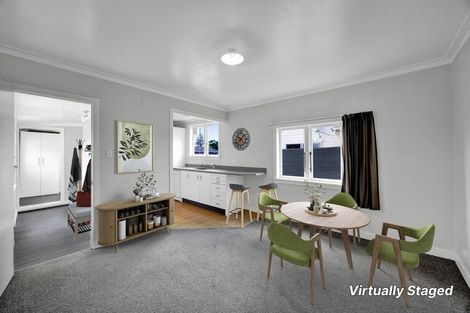 Photo of property in 10 Erin Street, Hawera, 4610