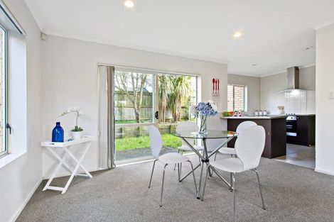 Photo of property in 9 Charta Place, Sunnyvale, Auckland, 0612