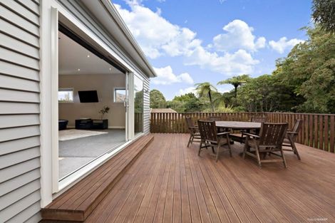 Photo of property in 1 Glentui Grove, Khandallah, Wellington, 6035