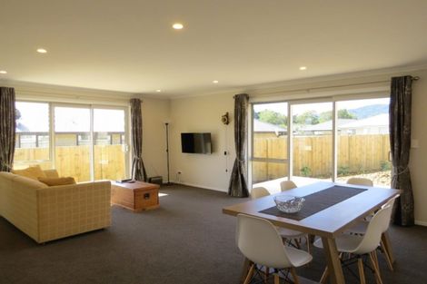 Photo of property in 64 Golden Shore Place, Coromandel, 3506