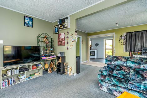 Photo of property in 12 James Street, Waimate, 7980