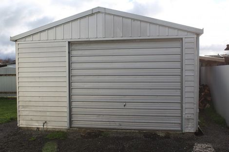 Photo of property in 1 Gertrude Street, Dannevirke, 4930