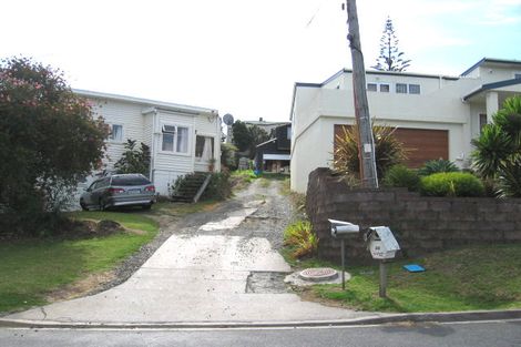 Photo of property in 21a Korotaha Terrace, Rothesay Bay, Auckland, 0630