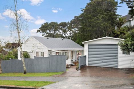Photo of property in 11 Hiwihau Place, Glenfield, Auckland, 0629