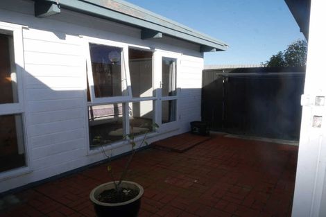 Photo of property in 18 Eskdale Road, Papakowhai, Porirua, 5024