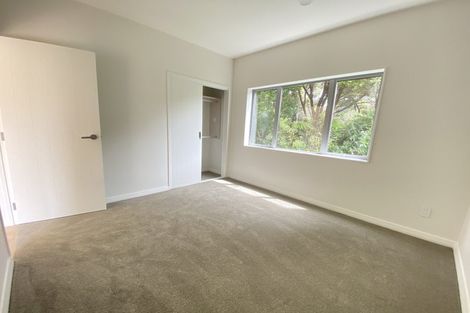 Photo of property in 22 Lorikeet Place, Unsworth Heights, Auckland, 0632