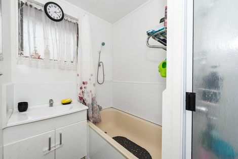 Photo of property in 49 Crawshaw Drive, Nawton, Hamilton, 3200