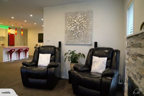 Photo of property in 12 Waitaki Way, Poraiti, Napier, 4112