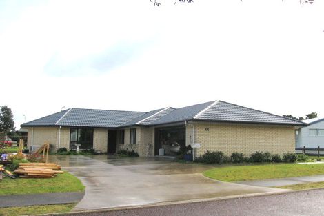 Photo of property in 44 Jubilee Drive, Pauanui, Hikuai, 3579