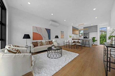Photo of property in 8/20 Ayr Road, Pakuranga, Auckland, 2010