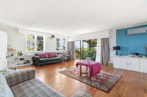 Photo of property in 84 Awaroa Road, Sunnyvale, Auckland, 0612