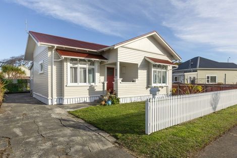 Photo of property in 12 Kinross White Street, Napier South, Napier, 4110
