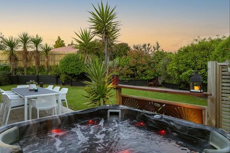 Photo of property in 2 Balmoral Drive, Hilltop, Taupo, 3330