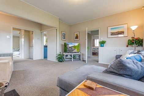 Photo of property in 8 Graham Place, West End, Palmerston North, 4410