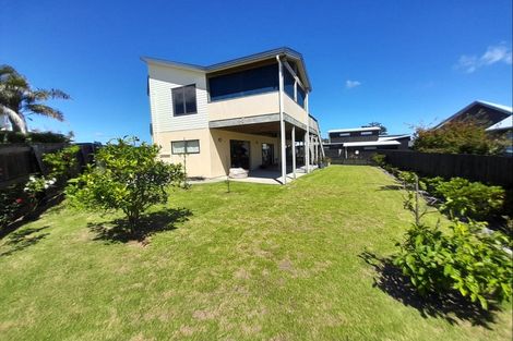 Photo of property in 110 Corokia Place, Matarangi, Whitianga, 3592