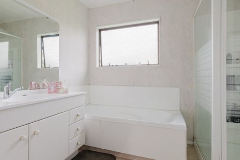 Photo of property in 11 Huxley Street, Pahiatua, 4910