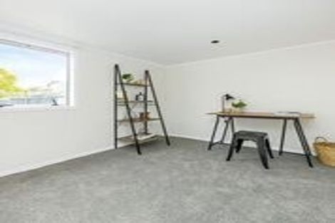 Photo of property in 14 Chantal Place, Red Hill, Papakura, 2110