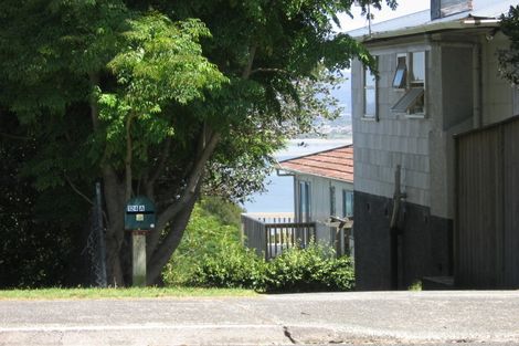 Photo of property in 1/124 Rangatira Road, Beach Haven, Auckland, 0626