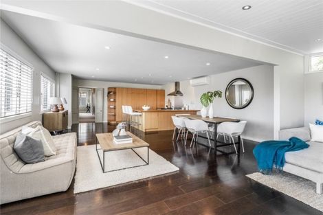 Photo of property in 173 Vauxhall Road, Narrow Neck, Auckland, 0624